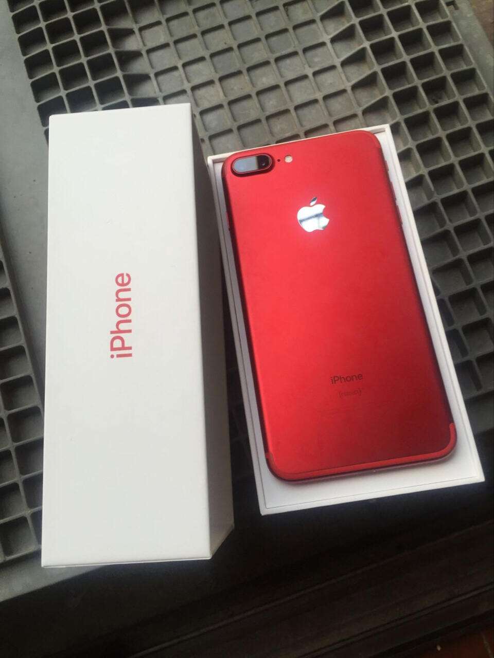 苹果红色是限量版iphone8红色限量版-第2张图片-太平洋在线下载